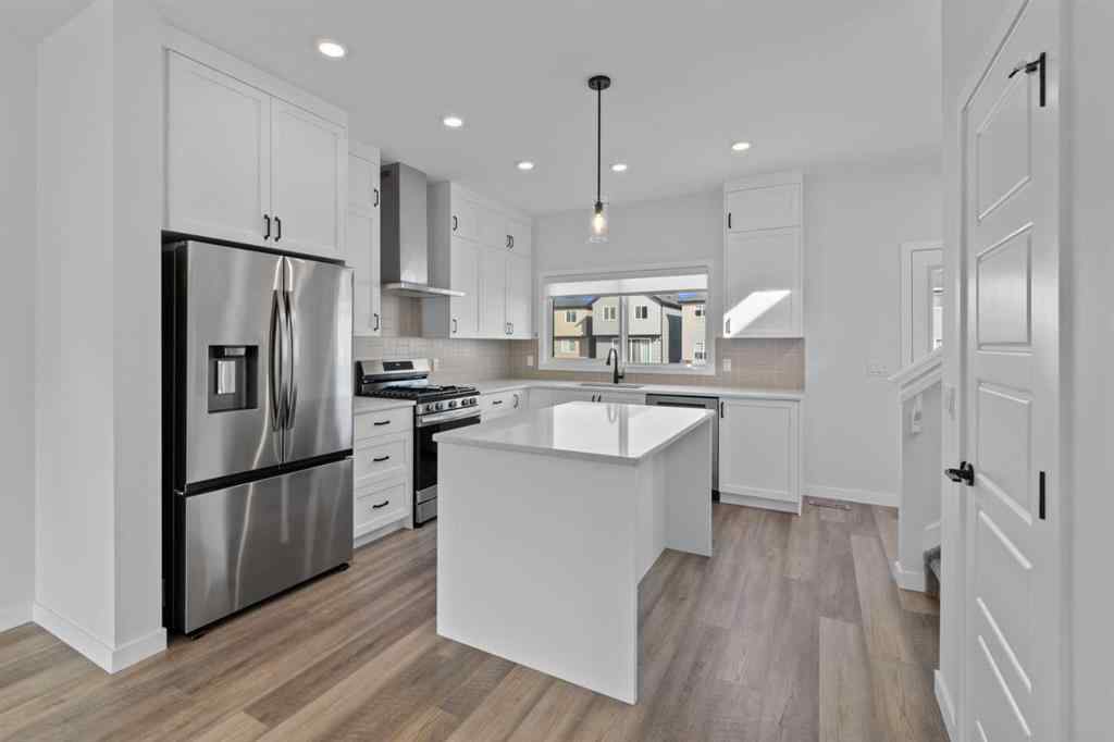 MLS® A2265507 - 994 Chinook Winds Meadow SW in Chinook Gate Airdrie, Residential