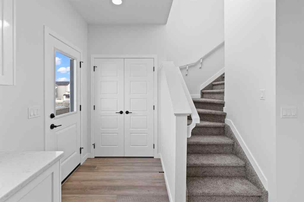 MLS® A2265507 - 994 Chinook Winds Meadow SW in Chinook Gate Airdrie, Residential