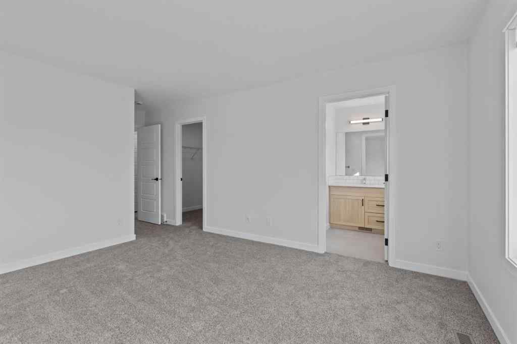 MLS® A2265507 - 994 Chinook Winds Meadow SW in Chinook Gate Airdrie, Residential