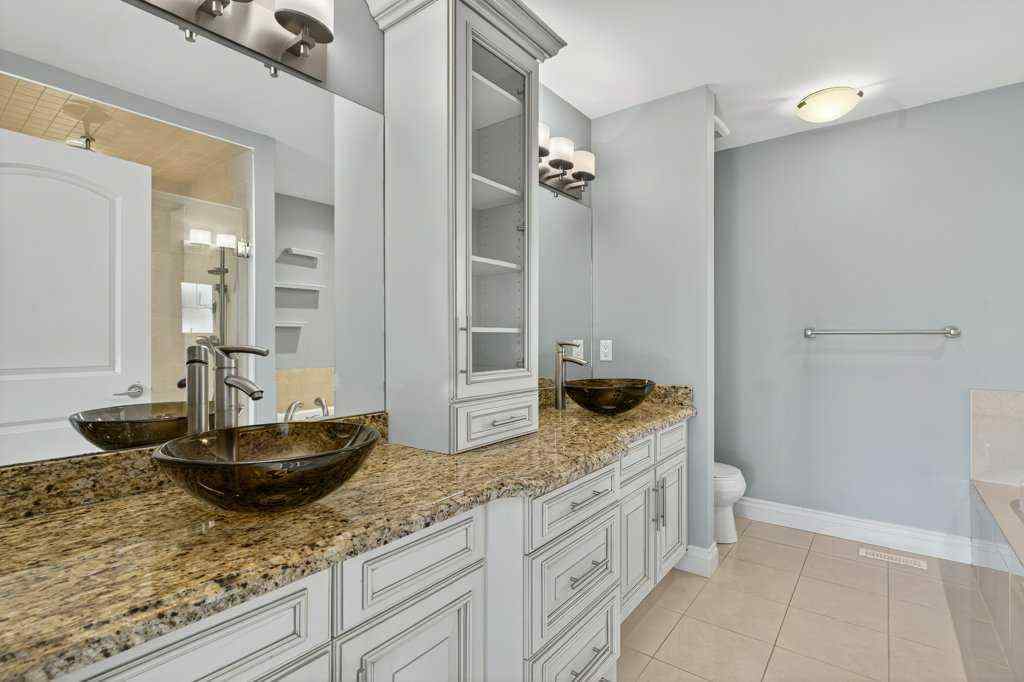 MLS® A2265510 - 513 31 Street NW in Parkdale Calgary, Residential