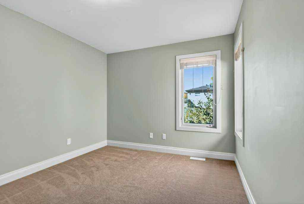 MLS® A2265510 - 513 31 Street NW in Parkdale Calgary, Residential