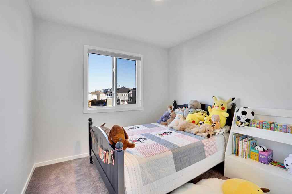 MLS® A2265513 - 285 Yorkville Boulevard SW in Yorkville Calgary, Residential