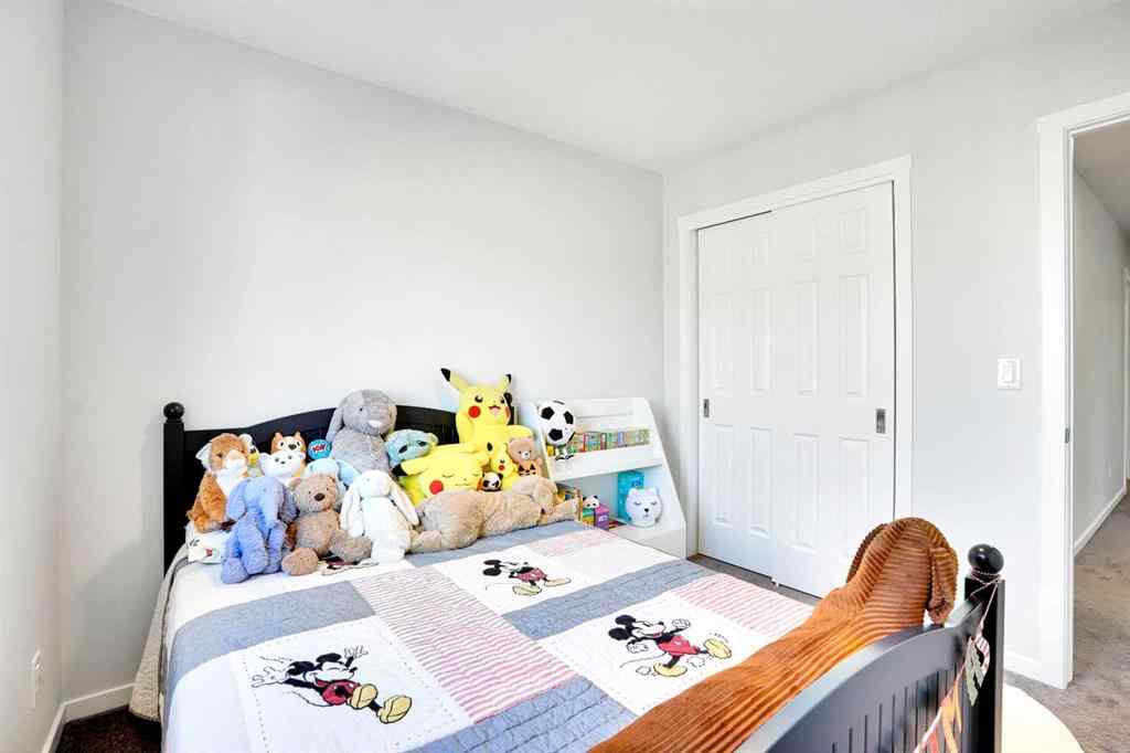 MLS® A2265513 - 285 Yorkville Boulevard SW in Yorkville Calgary, Residential