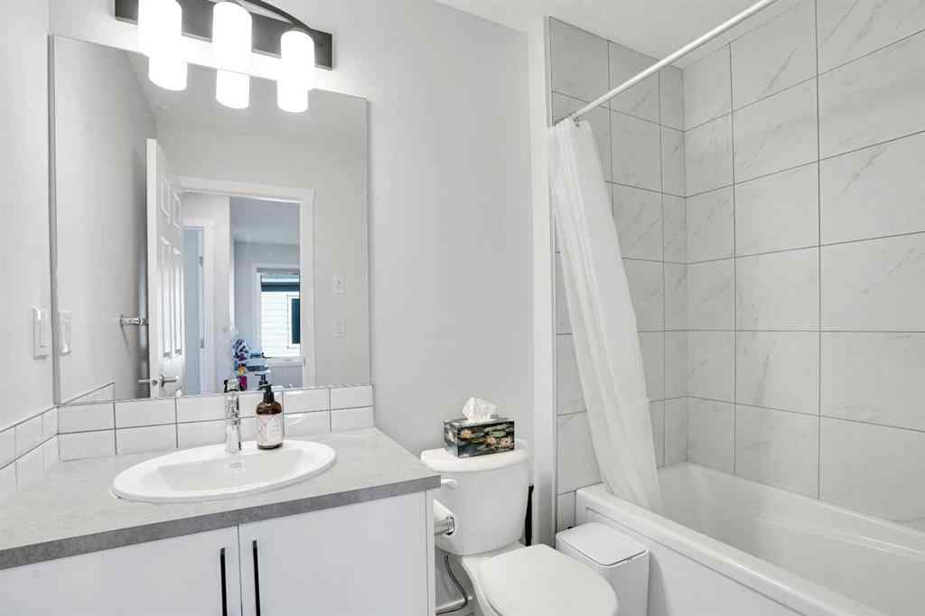 MLS® A2265513 - 285 Yorkville Boulevard SW in Yorkville Calgary, Residential