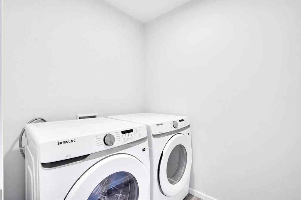 MLS® A2265513 - 285 Yorkville Boulevard SW in Yorkville Calgary, Residential