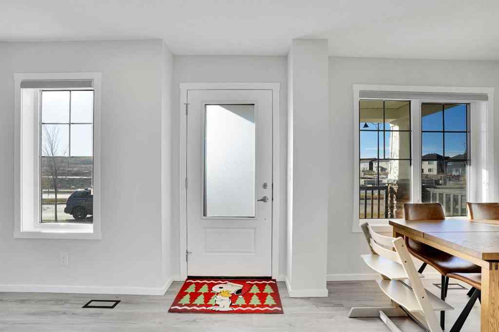 MLS® A2265513 - 285 Yorkville Boulevard SW in Yorkville Calgary, Residential