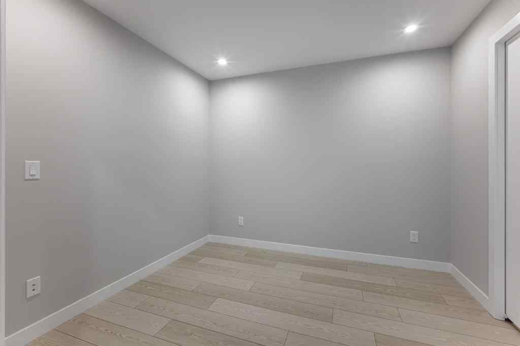 MLS® A2265516 - Unit #308 110 18A Street NW in West Hillhurst Calgary, Residential