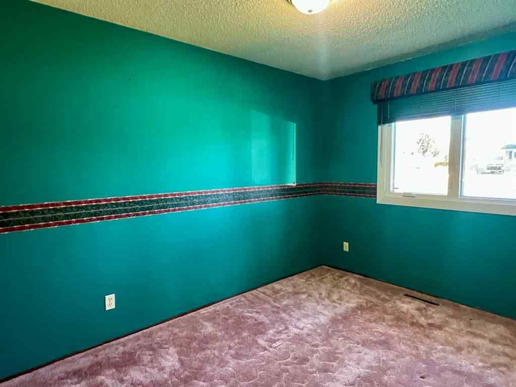 MLS® A2265520 - 342 Canyon Crescent  in NONE Pincher Creek, Residential