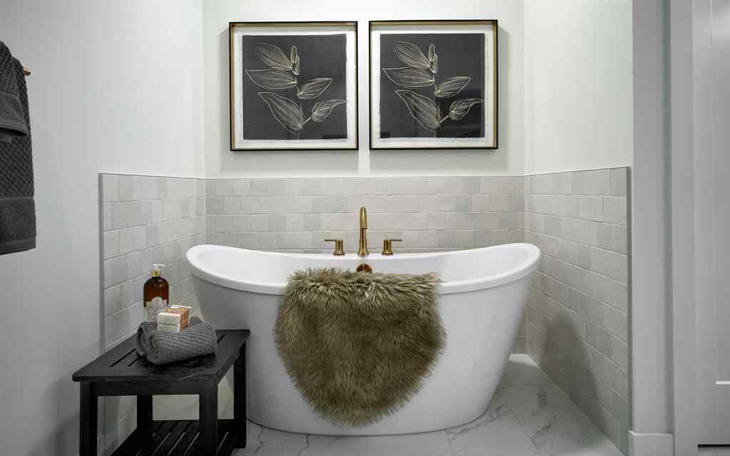 MLS® A2265523 - 240 Creekstone Circle SW in Pine Creek Calgary, Residential