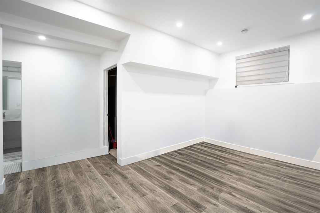 MLS® A2265528 - 321 Kinniburgh Cove  in Kinniburgh North Chestermere, Residential