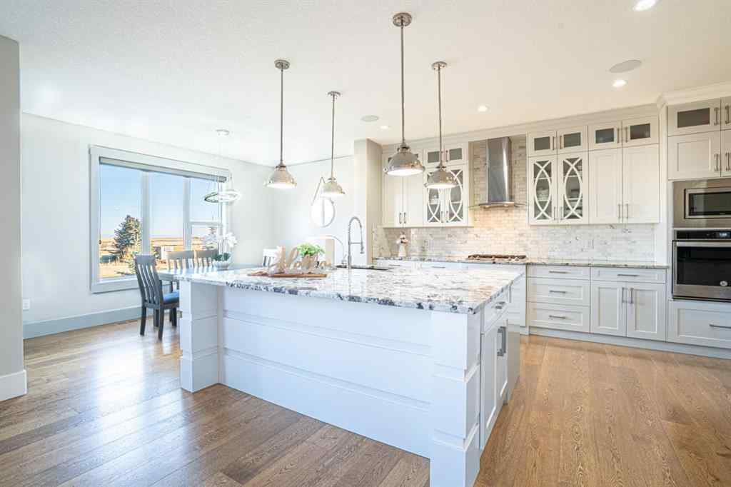 MLS® A2265528 - 321 Kinniburgh Cove  in Kinniburgh North Chestermere, Residential