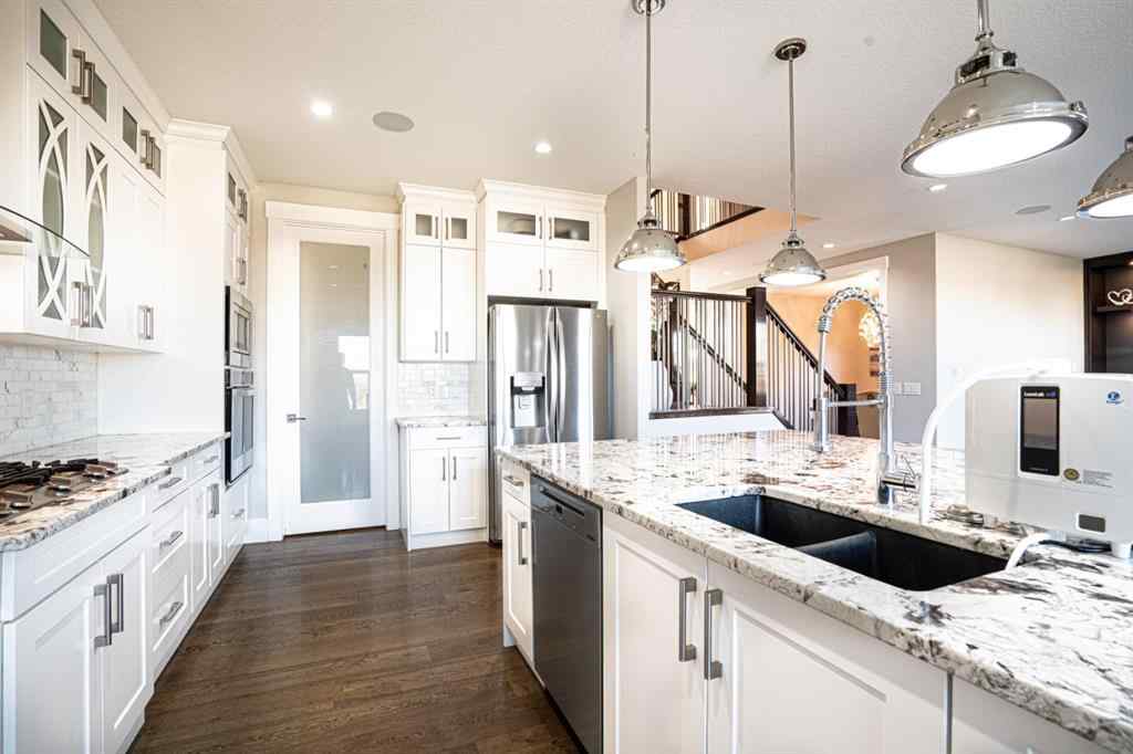 MLS® A2265528 - 321 Kinniburgh Cove  in Kinniburgh North Chestermere, Residential