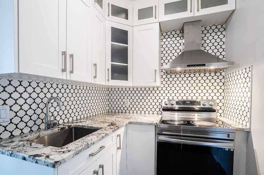 MLS® A2265528 - 321 Kinniburgh Cove  in Kinniburgh North Chestermere, Residential