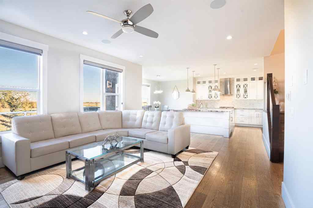 MLS® A2265528 - 321 Kinniburgh Cove  in Kinniburgh North Chestermere, Residential