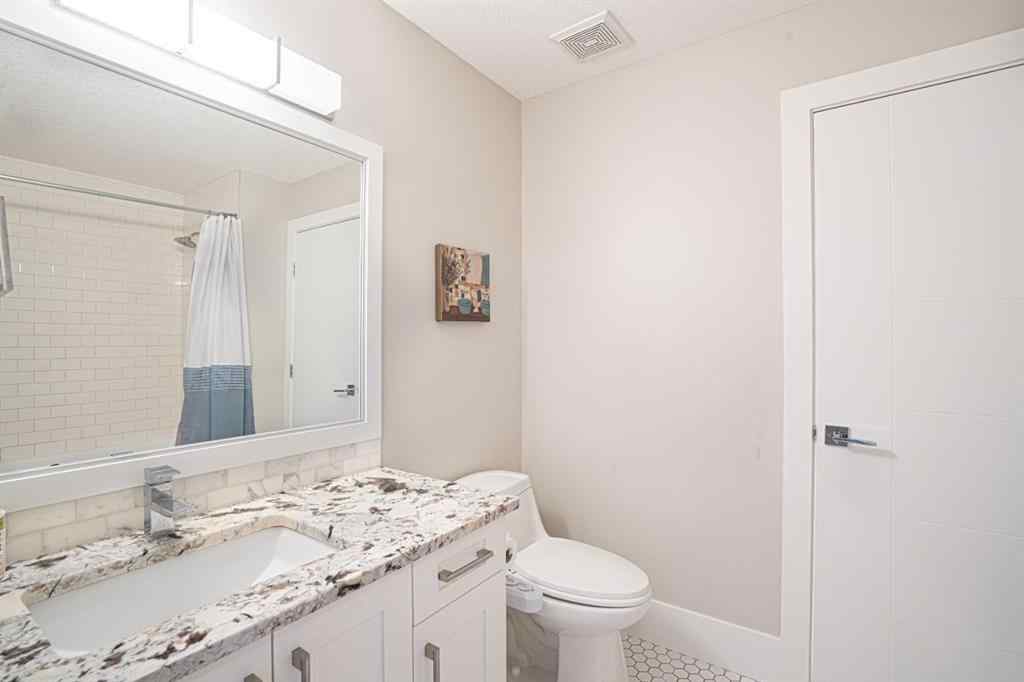 MLS® A2265528 - 321 Kinniburgh Cove  in Kinniburgh North Chestermere, Residential