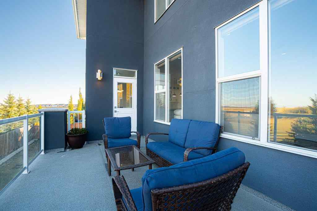 MLS® A2265528 - 321 Kinniburgh Cove  in Kinniburgh North Chestermere, Residential