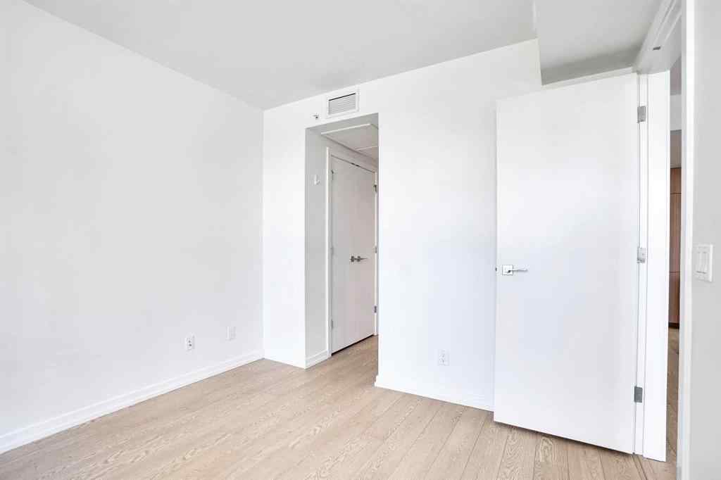 MLS® A2265532 - Unit #205 128 2 Street SW in Chinatown Calgary, Residential