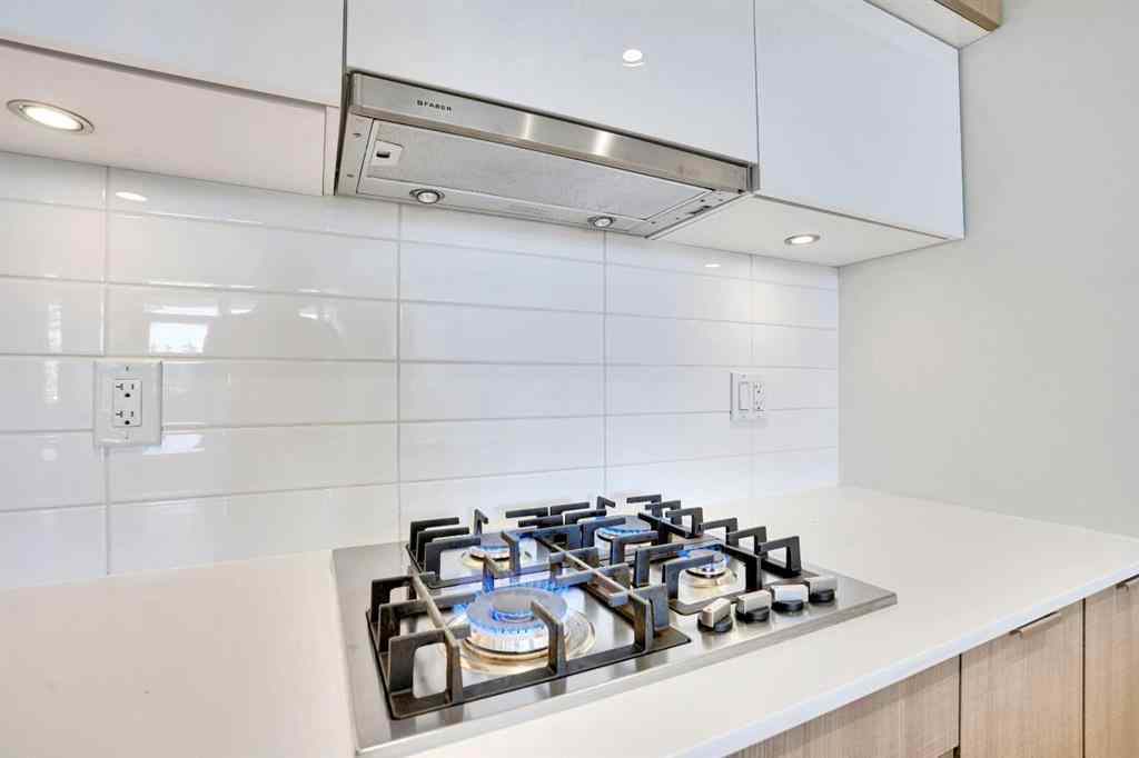 MLS® A2265532 - Unit #205 128 2 Street SW in Chinatown Calgary, Residential