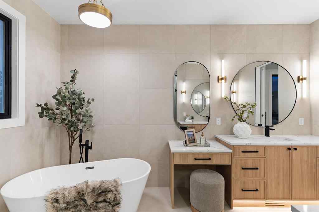 MLS® A2265533 - 430 21 Avenue NE in Winston Heights/Mountview Calgary, Residential