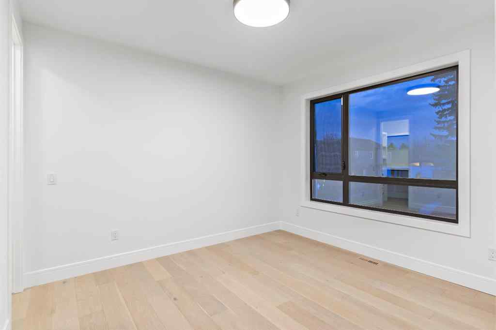 MLS® A2265533 - 430 21 Avenue NE in Winston Heights/Mountview Calgary, Residential