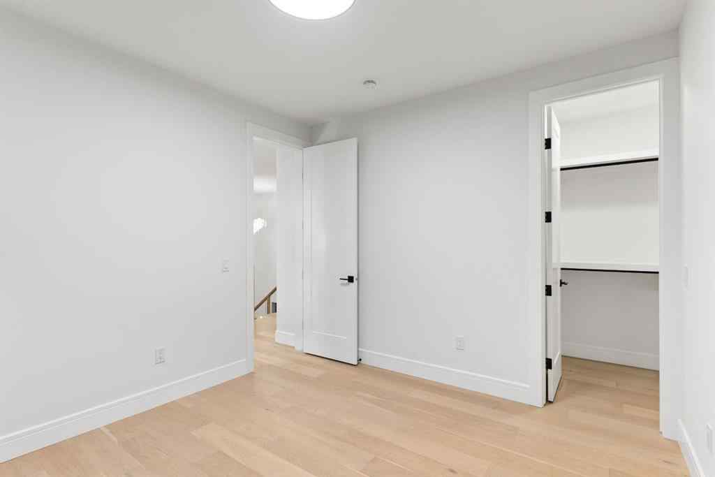 MLS® A2265533 - 430 21 Avenue NE in Winston Heights/Mountview Calgary, Residential