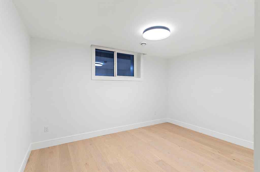 MLS® A2265533 - 430 21 Avenue NE in Winston Heights/Mountview Calgary, Residential