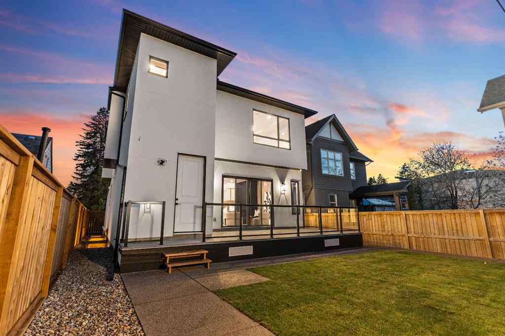 MLS® A2265533 - 430 21 Avenue NE in Winston Heights/Mountview Calgary, Residential