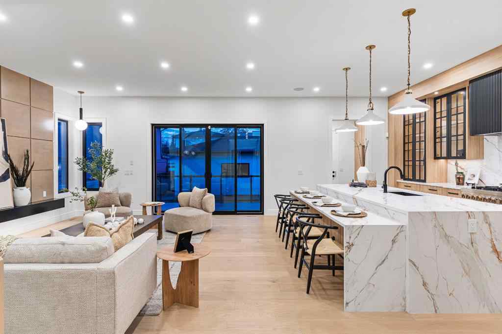 MLS® A2265533 - 430 21 Avenue NE in Winston Heights/Mountview Calgary, Residential