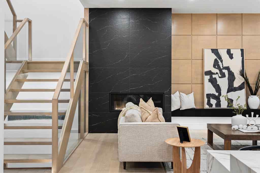 MLS® A2265533 - 430 21 Avenue NE in Winston Heights/Mountview Calgary, Residential