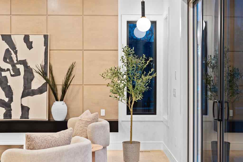 MLS® A2265533 - 430 21 Avenue NE in Winston Heights/Mountview Calgary, Residential