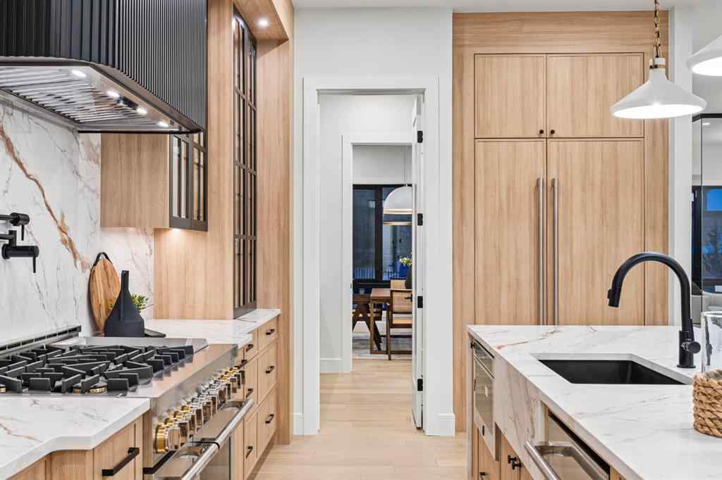 MLS® A2265533 - 430 21 Avenue NE in Winston Heights/Mountview Calgary, Residential