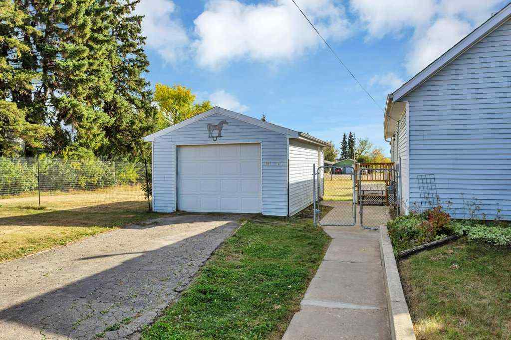 MLS® A2265534 - 5025 49 Avenue  in NONE Rimbey, Residential
