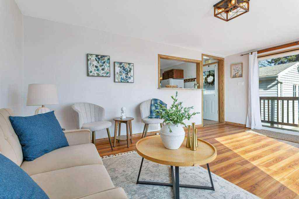 MLS® A2265534 - 5025 49 Avenue  in NONE Rimbey, Residential