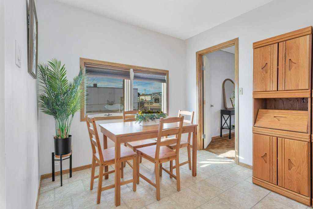 MLS® A2265534 - 5025 49 Avenue  in NONE Rimbey, Residential