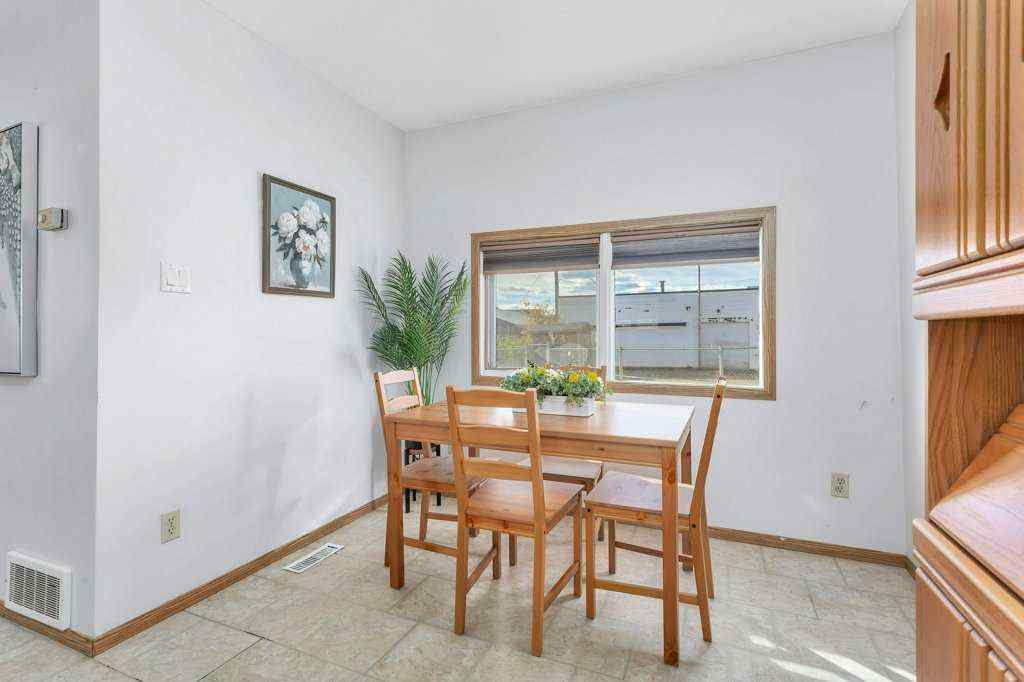 MLS® A2265534 - 5025 49 Avenue  in NONE Rimbey, Residential