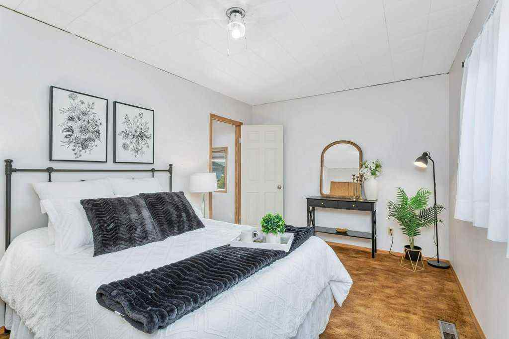 MLS® A2265534 - 5025 49 Avenue  in NONE Rimbey, Residential