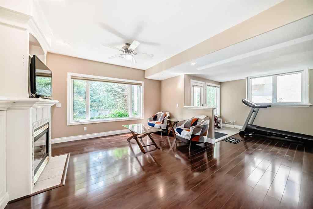 MLS® A2265538 - 29 Simcoe Gate SW in Signal Hill Calgary, Residential