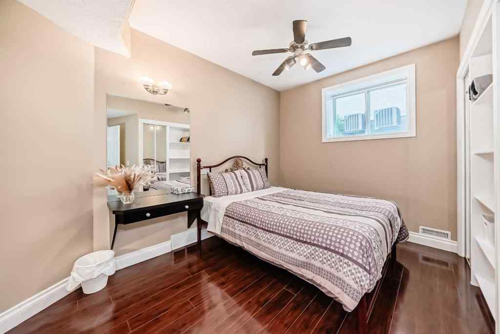 MLS® A2265538 - 29 Simcoe Gate SW in Signal Hill Calgary, Residential