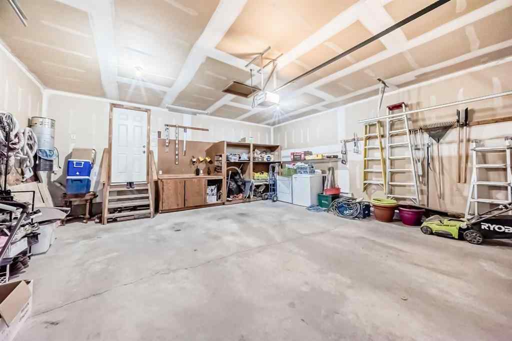 MLS® A2265538 - 29 Simcoe Gate SW in Signal Hill Calgary, Residential