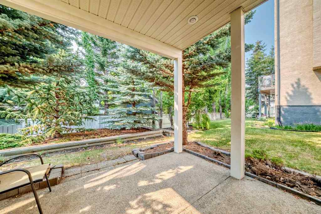 MLS® A2265538 - 29 Simcoe Gate SW in Signal Hill Calgary, Residential
