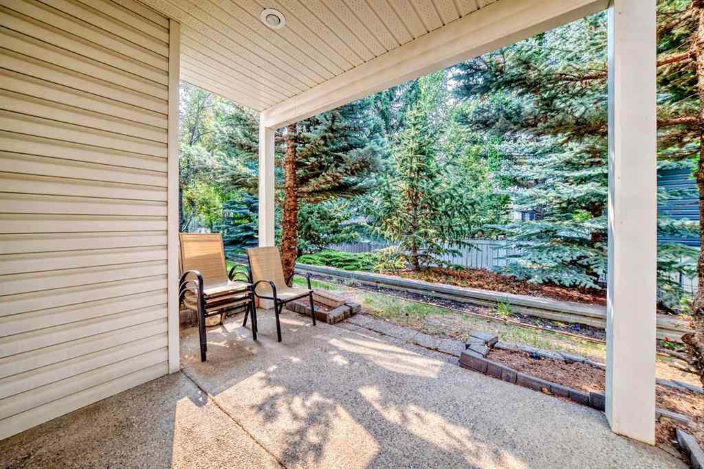 MLS® A2265538 - 29 Simcoe Gate SW in Signal Hill Calgary, Residential