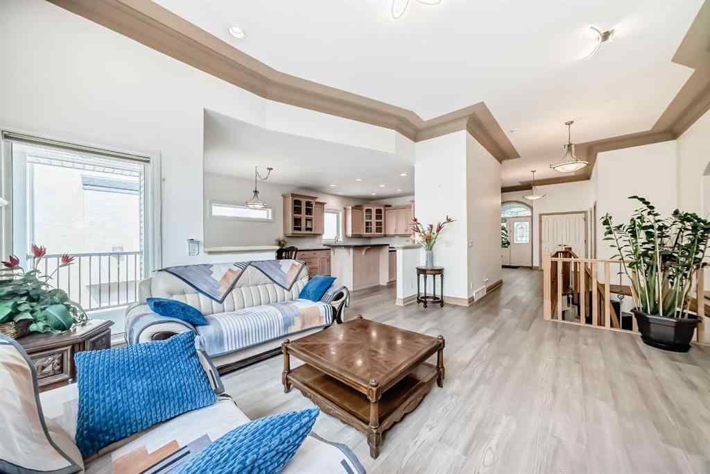 MLS® A2265538 - 29 Simcoe Gate SW in Signal Hill Calgary, Residential