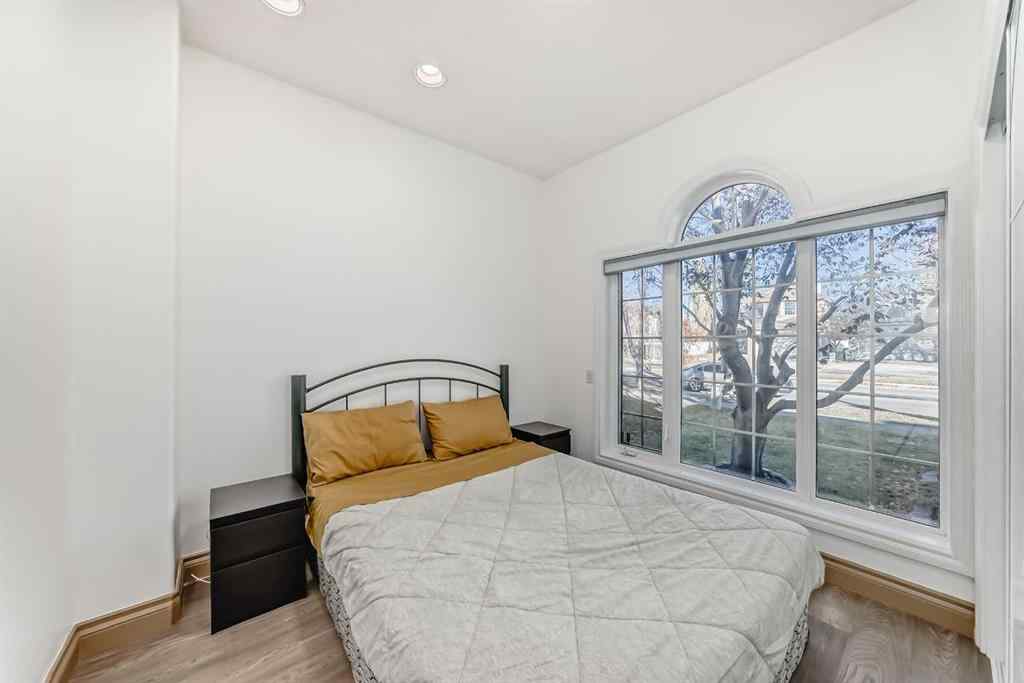 MLS® A2265538 - 29 Simcoe Gate SW in Signal Hill Calgary, Residential