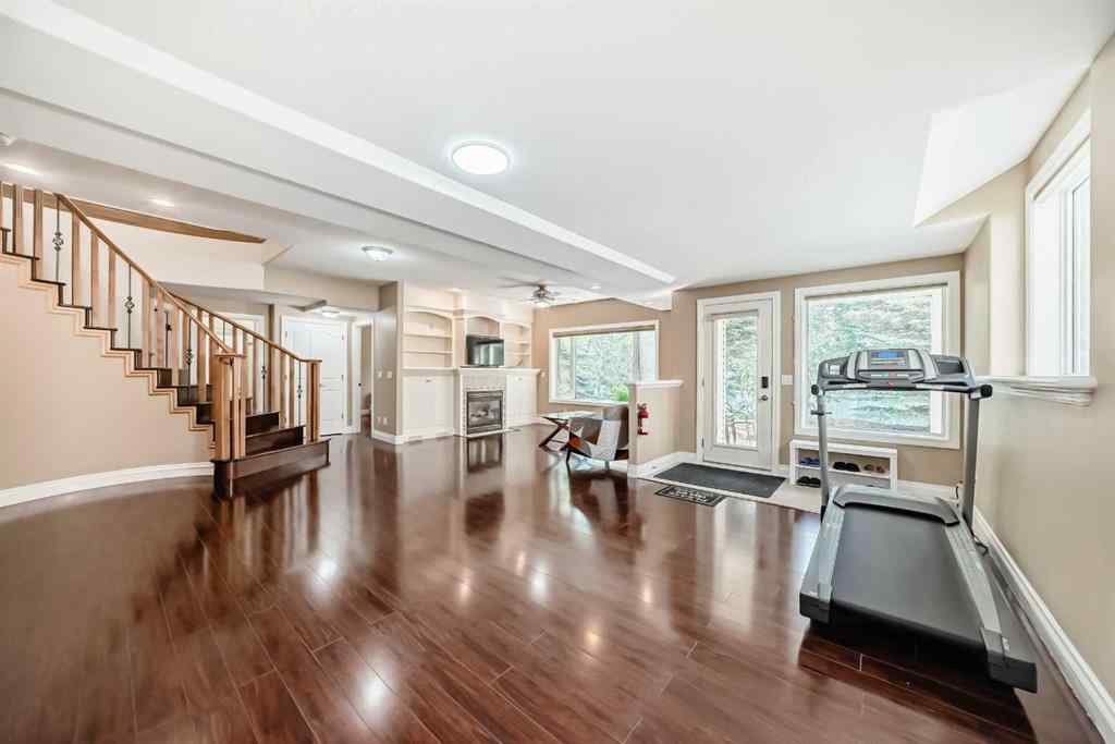 MLS® A2265538 - 29 Simcoe Gate SW in Signal Hill Calgary, Residential