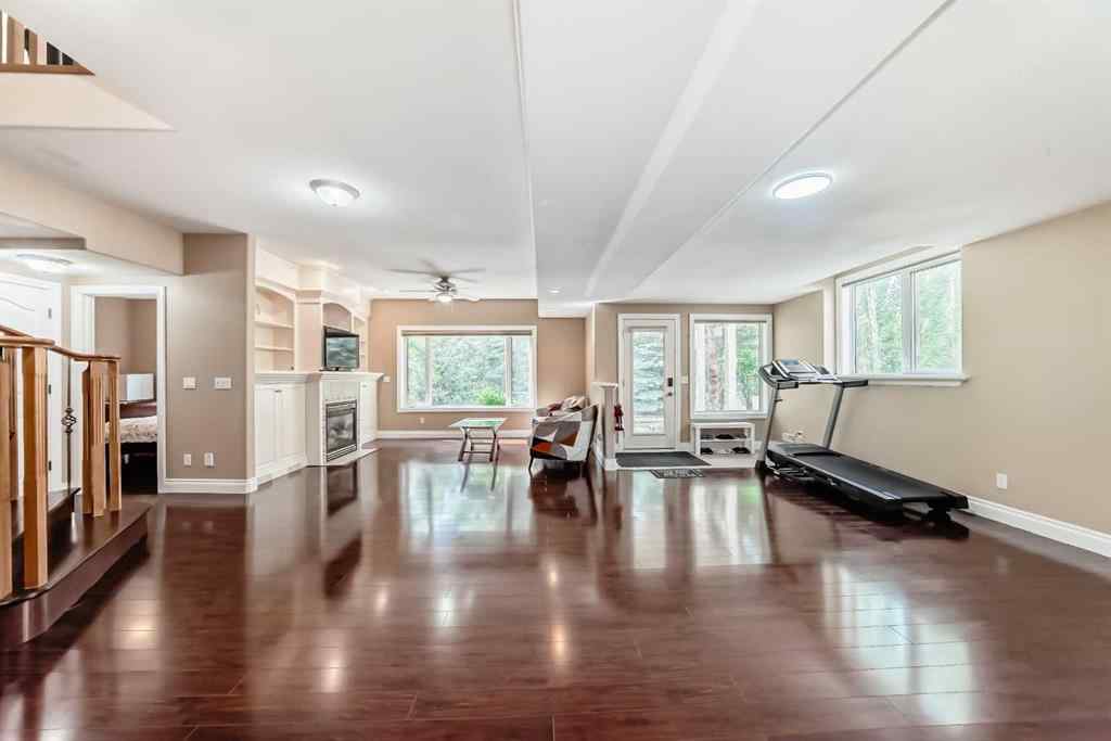 MLS® A2265538 - 29 Simcoe Gate SW in Signal Hill Calgary, Residential