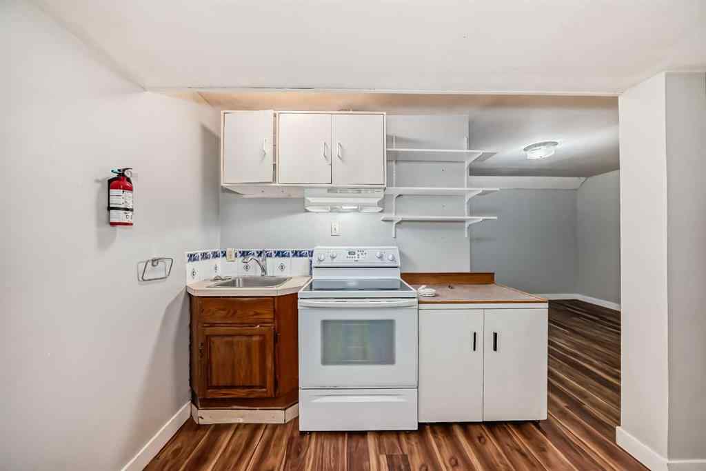 MLS® A2265539 - 1403 19 Street NE in Mayland Heights Calgary, Residential