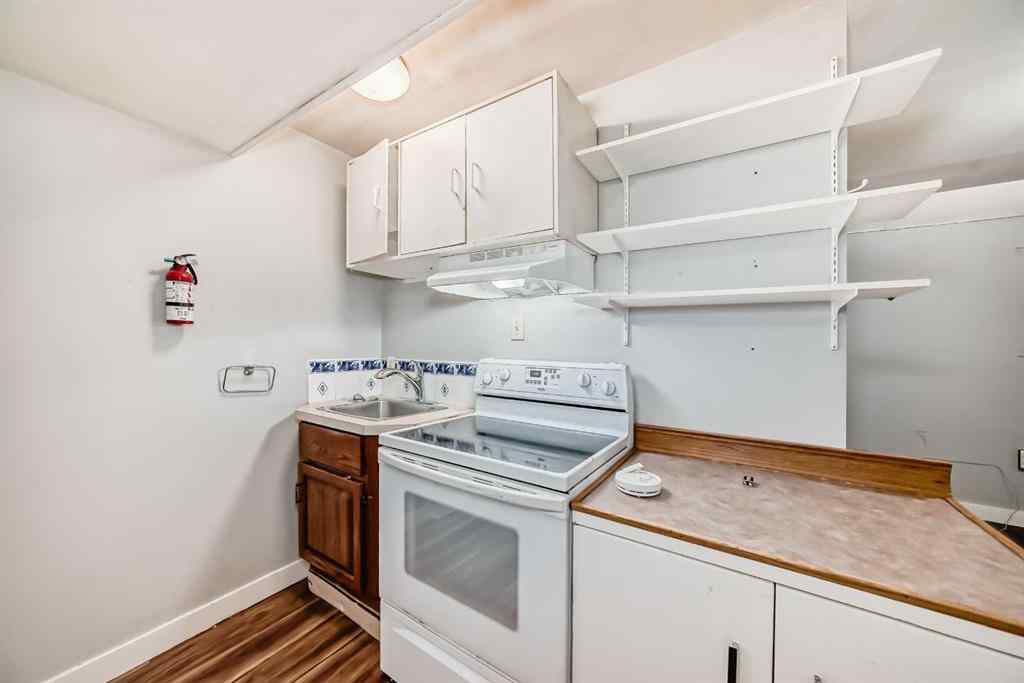 MLS® A2265539 - 1403 19 Street NE in Mayland Heights Calgary, Residential