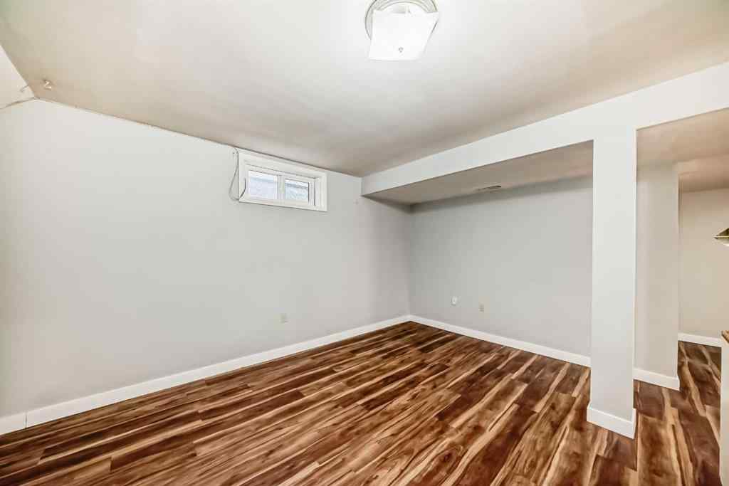 MLS® A2265539 - 1403 19 Street NE in Mayland Heights Calgary, Residential