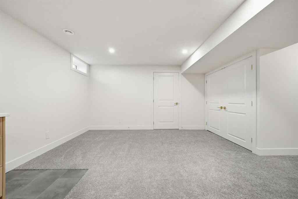 MLS® A2265542 - 1016 Mapleglade Drive SE in Maple Ridge Calgary, Residential