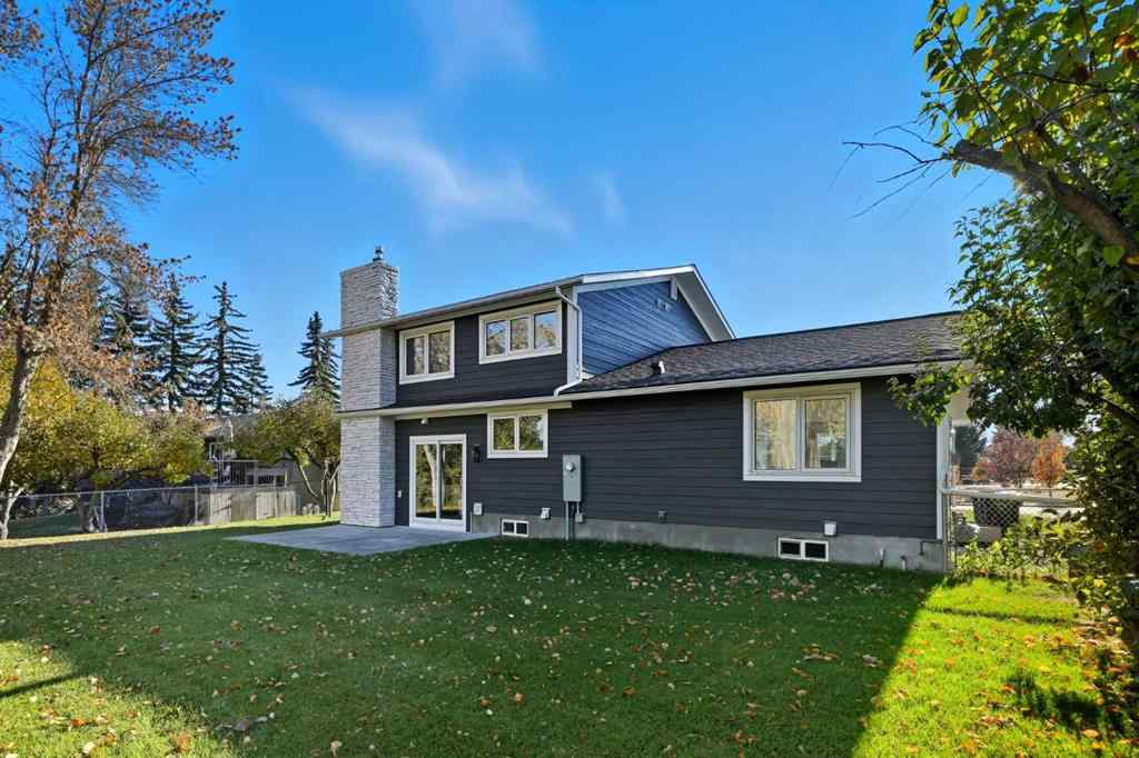 MLS® A2265542 - 1016 Mapleglade Drive SE in Maple Ridge Calgary, Residential